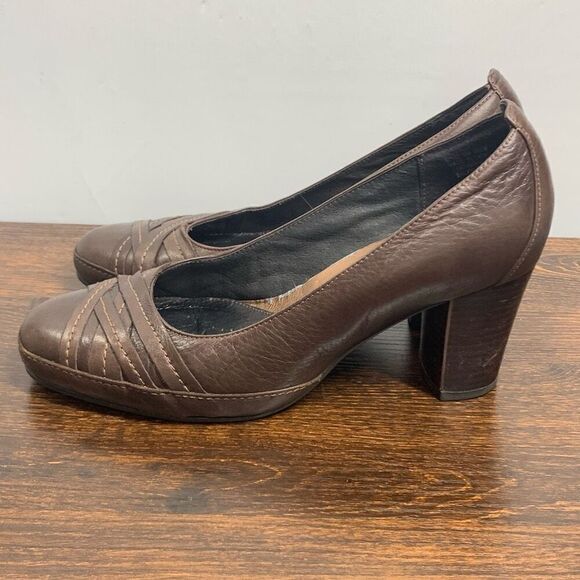 Clark's Artisan Women's Leather Upper Slip On Block Heel Pump Brown Size 9 - Picture 8 of 11